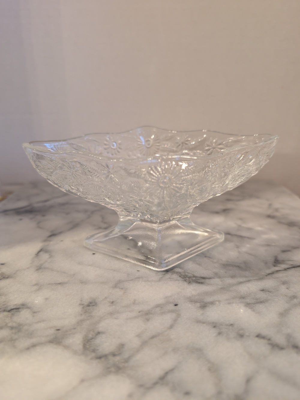 Vintage Pressed Clear Glass 6" Starburst Pedestal Bowl Candy Dish